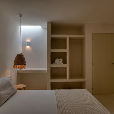 Kokoon Parikia (Paros)